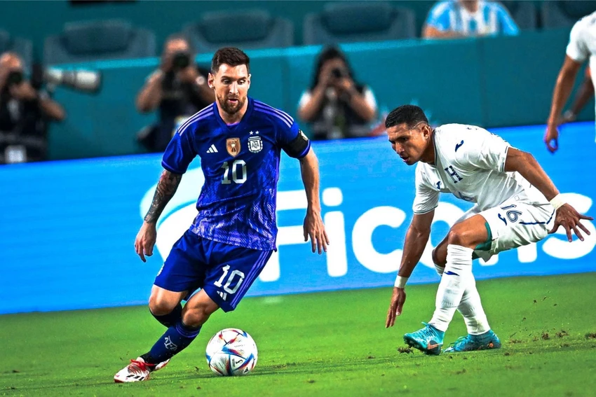 Chân sút 7 lần giành Quả bóng vàng sẽ dốc hết sức ra giúp Argentina giành ngôi vô địch và bản thân Messi trở thành cầu thủ ghi nhiều bàn thắng nhất. Ảnh: GETTY. Chân sút 7 lần giành Quả bóng vàng sẽ dốc hết sức ra giúp Argentina giành ngôi vô địch và bản thân Messi trở thành cầu thủ ghi nhiều bàn thắng nhất. Ảnh: GETTY.