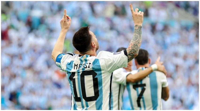 Messi đã ghi bàn mở điểm cho Argentina nhưng anh và đồng đội lại thua thảm trước đối thủ tí hon Saudi Arabia. Ảnh: GETTY. Messi đã ghi bàn mở điểm cho Argentina nhưng anh và đồng đội lại thua thảm trước đối thủ tí hon Saudi Arabia. Ảnh: GETTY.