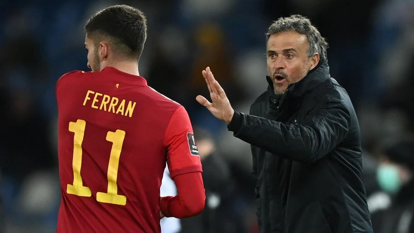 Thầy trò Luis Enrique rộng cửa thắng chiếu dưới Costa Rica. Ảnh: GETTY.