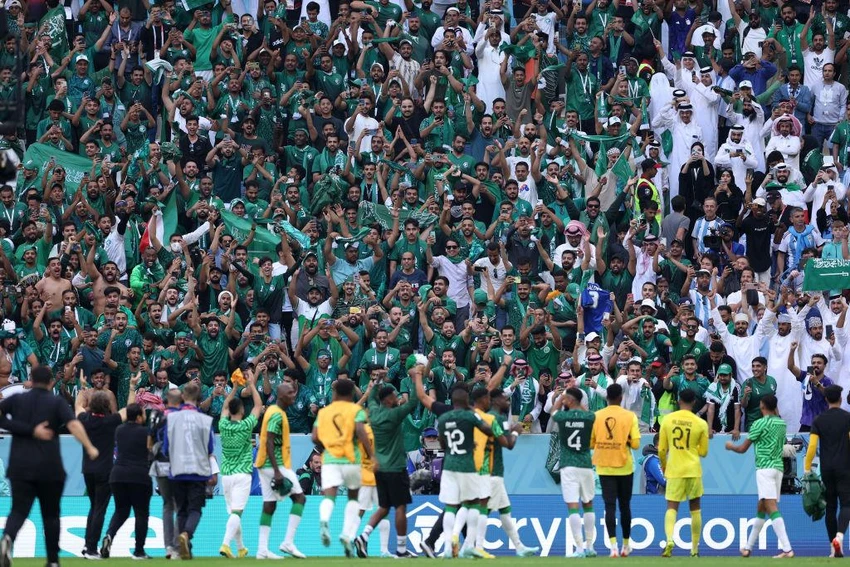 Đội tuyển Saudi Arabia đã gây chấn động làng bóng thế giới sau cú lội ngược dòng đánh bại đối thủ hùng mạnh Argentina. Ảnh: GETTY.
