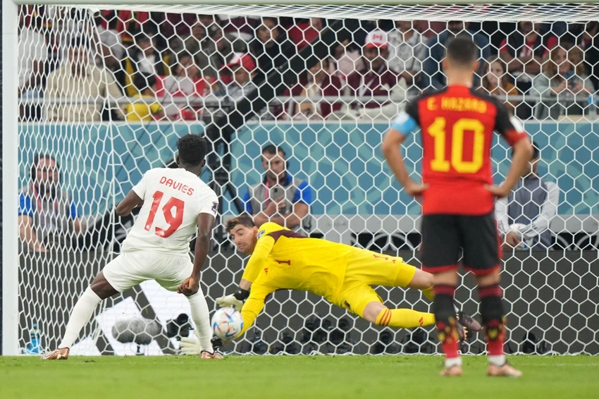 Tài năng của Courtois không đủ giúp đồng đội đi tiếp ở sân chơi lớn thế giới sau vòng bảng. Ảnh: GETTY. Tài năng của Courtois không đủ giúp đồng đội đi tiếp ở sân chơi lớn thế giới sau vòng bảng. Ảnh: GETTY.