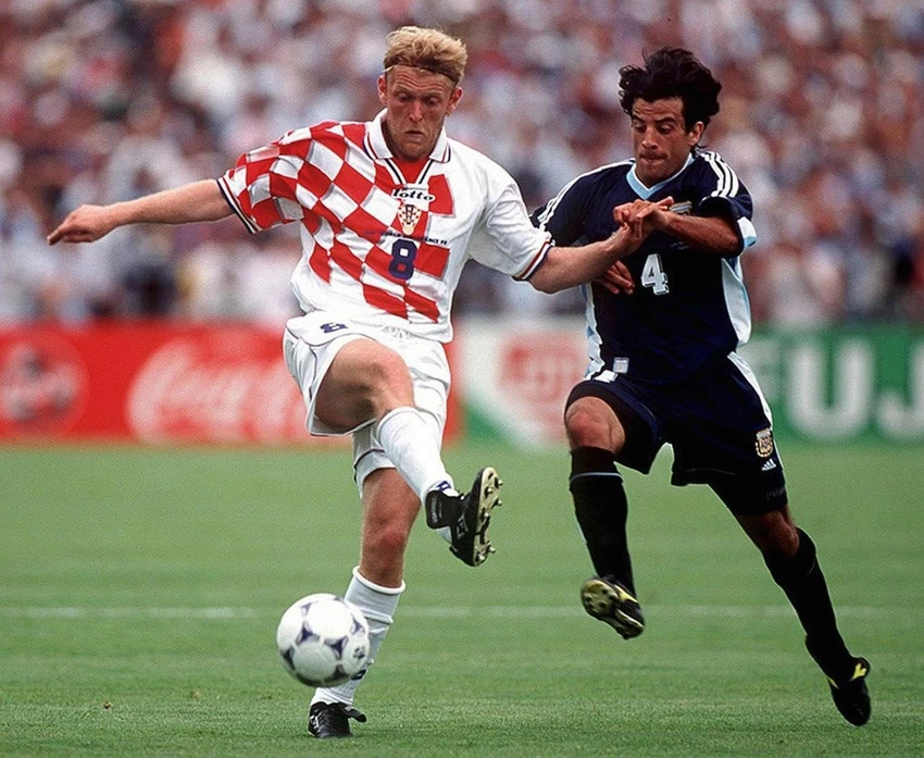 Prosinecki khẳng định đội bóng Croatia quê hương ông có thể đánh bại bất cứ đối thủ nào. Ảnh: GETTY. Prosinecki khẳng định đội bóng Croatia quê hương ông có thể đánh bại bất cứ đối thủ nào. Ảnh: GETTY.