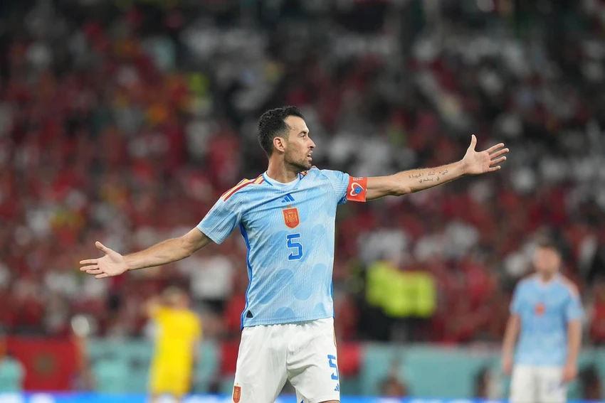Tiền vệ Sergio Busquets đã tuyên bố chia tay đội tuyển Tây Ban Nha. Ảnh: GETTY. Tiền vệ Sergio Busquets đã tuyên bố chia tay đội tuyển Tây Ban Nha. Ảnh: GETTY.