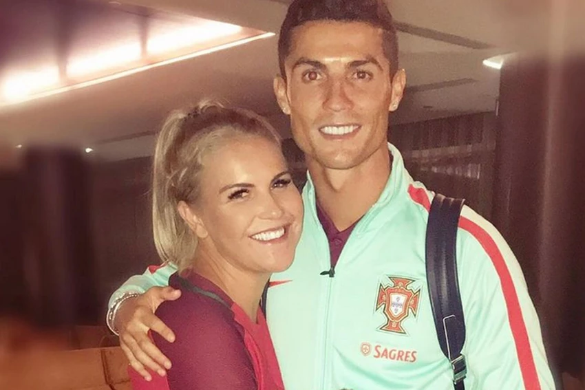 Katia Aveiro rất cưng chiều em trai Ronaldo trong mọi hoàn cảnh. Ảnh: GETTY. Katia Aveiro rất cưng chiều em trai Ronaldo trong mọi hoàn cảnh. Ảnh: GETTY.