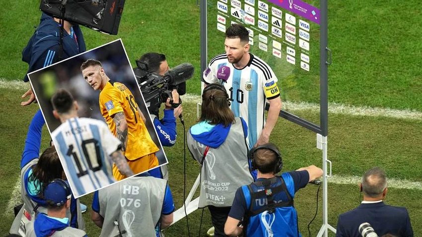 Messi bỏ dở cuộc phỏng vấn để "sửng cồ" với đồng nghiệp Weghorst của Hà Lan. Ảnh: GETTY. Messi bỏ dở cuộc phỏng vấn để "sửng cồ" với đồng nghiệp Weghorst của Hà Lan. Ảnh: GETTY.
