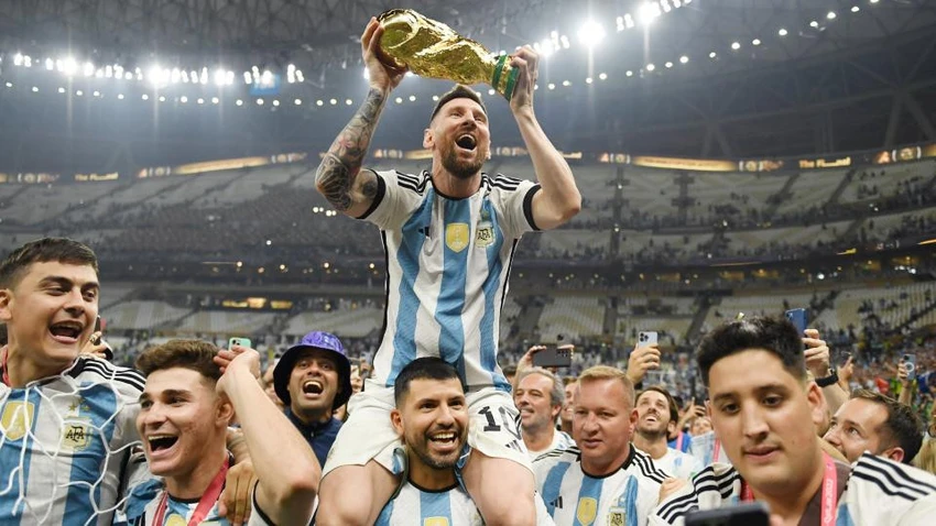 Messi và đồng đội đã đánh bại tuyển Pháp của Mbappe để lên ngôi vô địch thế giới 2022. Ảnh: GETTY.