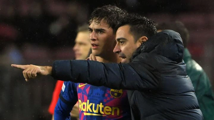 HLV Xavi cưng chiều chân sút trẻ Gavi có khả năng làm nên những điều kỳ diệu. Ảnh: GETTY. HLV Xavi cưng chiều chân sút trẻ Gavi có khả năng làm nên những điều kỳ diệu. Ảnh: GETTY.