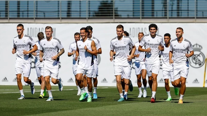 Real đang có chuỗi trận thất thường và mới mất Siêu cúp Tây Ban Nha về tay đối thủ lớn Barcelona. Ảnh: GETTY. Real đang có chuỗi trận thất thường và mới mất Siêu cúp Tây Ban Nha về tay đối thủ lớn Barcelona. Ảnh: GETTY.