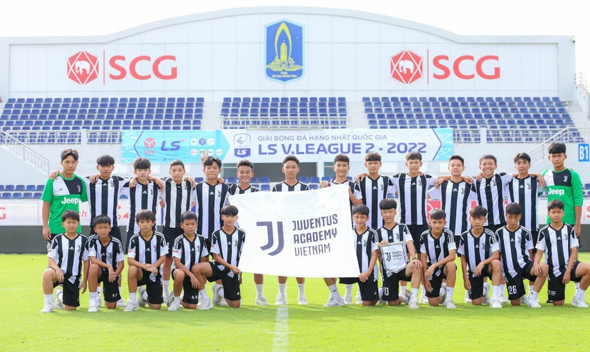 ... cùng với Học viện Juventus hứa hẹn có những màn trình diễn đẹp ở Ngày hội bóng đá trẻ em Việt - Nhật. Ảnh: PHÁT ANH.