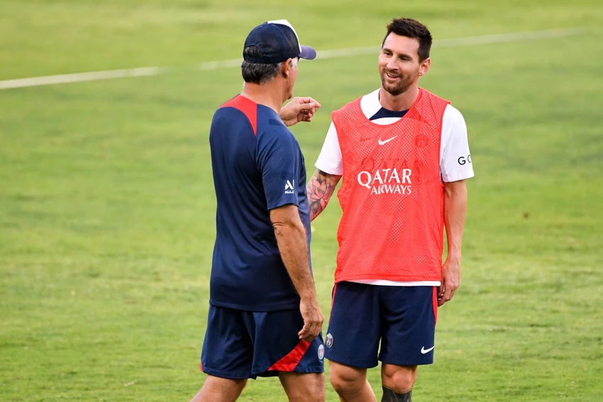 HLV Galtier tiết lộ ông đã dặn dò các cầu thủ PSG hãy chơi bóng vì Messi. Ảnh: GETTY. HLV Galtier tiết lộ ông đã dặn dò các cầu thủ PSG hãy chơi bóng vì Messi. Ảnh: GETTY.