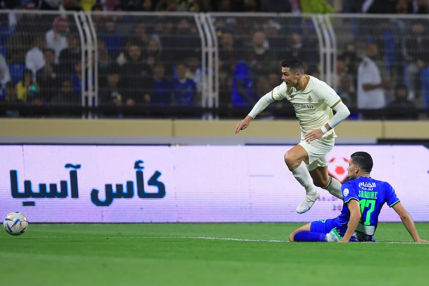 Bàn thắng đầu tiên của Ronaldo ở giải vô địch chuyên nghiệp Saudi Arabia giúp anh cởi bỏ nhiều áp lực. Ảnh: GETTY. Bàn thắng đầu tiên của Ronaldo ở giải vô địch chuyên nghiệp Saudi Arabia giúp anh cởi bỏ nhiều áp lực. Ảnh: GETTY.