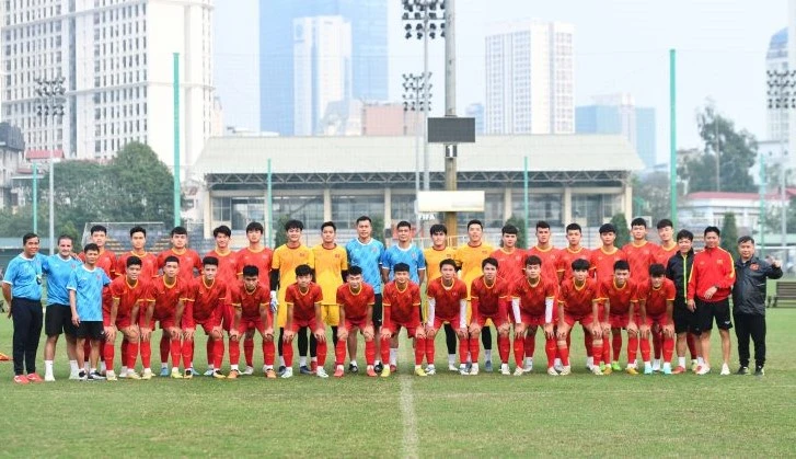 Đội tuyển U-20 Việt Nam lên đường tập huấn UAE vào rạng sáng 15-2. Ảnh: VFF.