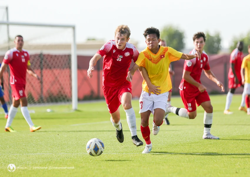 Đội tuyển U-20 Việt Nam đã thua Dubai FC 0-1 trong trận tập huấn cuối cùng trước khi tham dự vòng chung kết U-20 châu Á. Ảnh: VFF. Đội tuyển U-20 Việt Nam đã thua Dubai FC 0-1 trong trận tập huấn cuối cùng trước khi tham dự vòng chung kết U-20 châu Á. Ảnh: VFF.