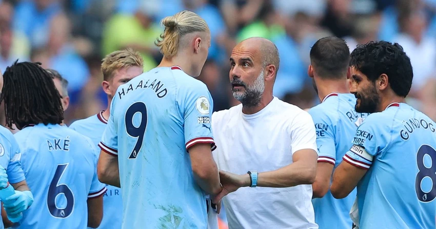 HLV Pep Guardiola bị cho là cần phải thay đổi cách chơi của Man City để phù hợp với Haaland. Ảnh: GETTY. HLV Pep Guardiola bị cho là cần phải thay đổi cách chơi của Man City để phù hợp với Haaland. Ảnh: GETTY.