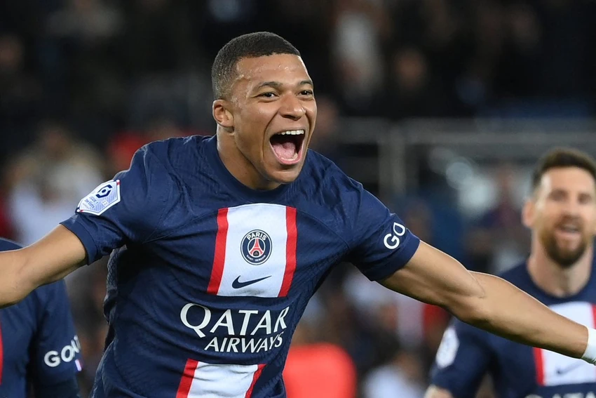 Chân sút người Pháp có thể sẽ chia tay PSG nếu Real chịu bỏ số tiền lớn mua về. Ảnh: GETTY. Chân sút người Pháp có thể sẽ chia tay PSG nếu Real chịu bỏ số tiền lớn mua về. Ảnh: GETTY.