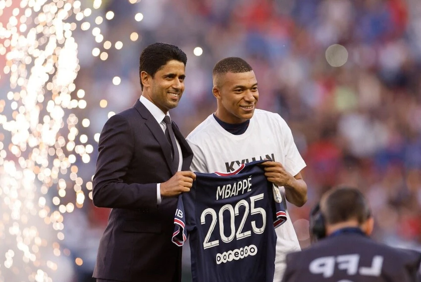 Mbappe từng "quay xe" với Real Madrid khi tái ký hợp đồng ba năm với PSG. Ảnh: GETTY. Mbappe từng "quay xe" với Real Madrid khi tái ký hợp đồng ba năm với PSG. Ảnh: GETTY.