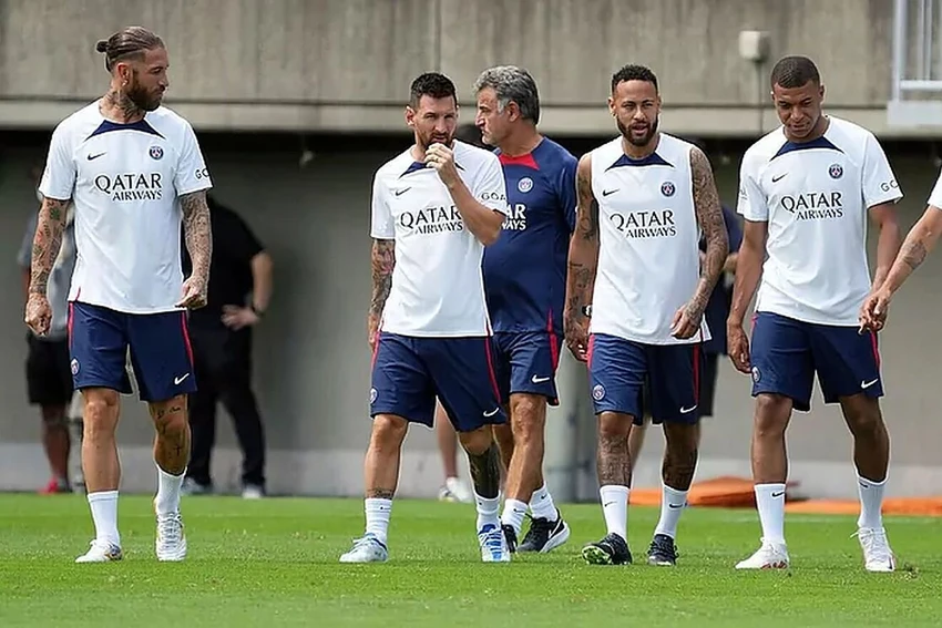 Đội hình PSG sứt mẻ nhiều, đặc biệt ở hàng thủ buộc lão tướng Ramos phải vào sân. Ảnh: GETTY. Đội hình PSG sứt mẻ nhiều, đặc biệt ở hàng thủ buộc lão tướng Ramos phải vào sân. Ảnh: GETTY.