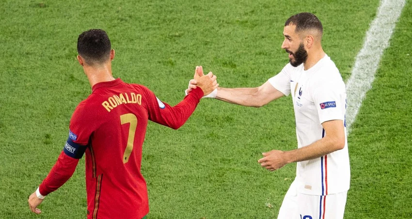Sẽ rất thú vị cho giới hâm mộ khi chứng kiến Ronaldo và Benzema tái hợp trong màu áo Al Nassr. Ảnh: GETTY. Sẽ rất thú vị cho giới hâm mộ khi chứng kiến Ronaldo và Benzema tái hợp trong màu áo Al Nassr. Ảnh: GETTY.