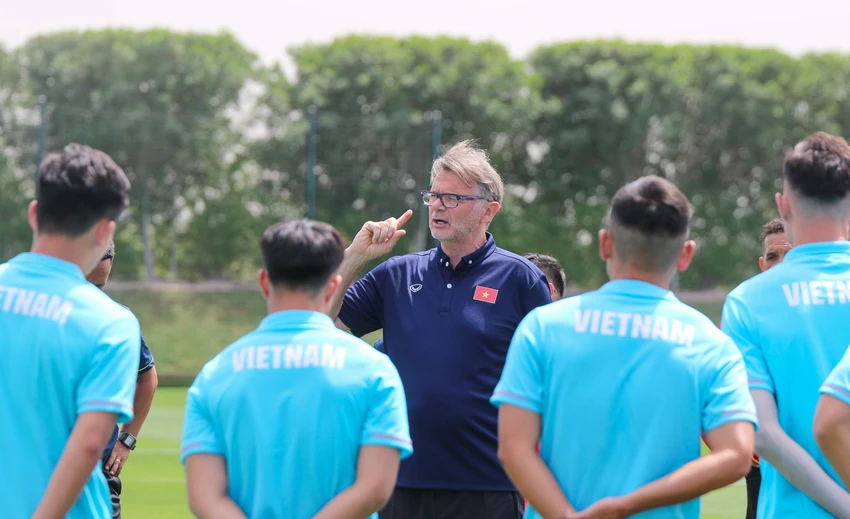 HLV Troussier chọn năm đội trưởng cho tuyển U-23 Việt Nam. Ảnh: VFF.