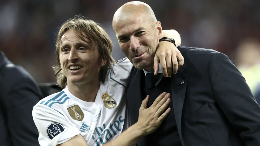 HLV Zidane rất thích cách chơi của Modric khi ông còn ở Real Madrid. Ảnh: GETTY. HLV Zidane rất thích cách chơi của Modric khi ông còn ở Real Madrid. Ảnh: GETTY.