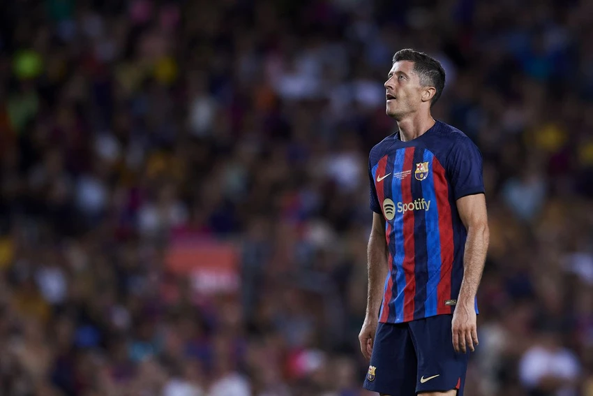 Chân sút chủ lực của Barca bị người hâm mộ chê bai nhiều trong trận Siêu kinh điển. Ảnh: GETTY. Chân sút chủ lực của Barca bị người hâm mộ chê bai nhiều trong trận Siêu kinh điển. Ảnh: GETTY.