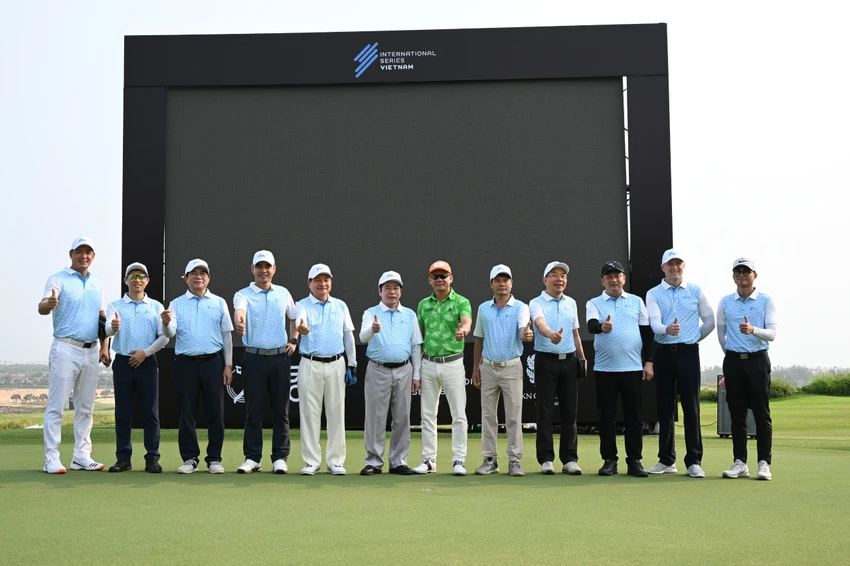 Các giải golf đều thu hút sự tham gia của đông đảo người nổi tiếng và các khách hàng cao cấp, là tiền đề để phát triển du lịch golf trong tương lai. Ảnh: QUANG THẮNG.