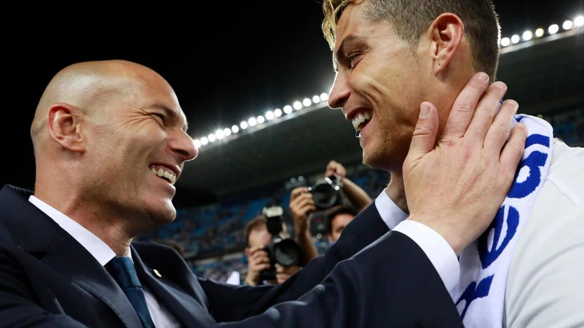 HLV Zidane và Ronaldo từng giành nhiều thành công tại Real Madrid với những lời tốt đẹp dành cho nhau. Ảnh: GETTY.