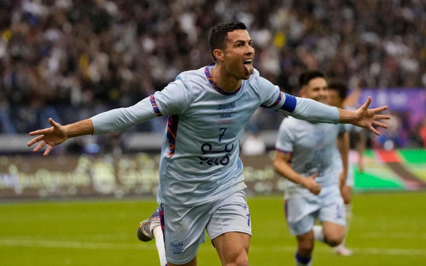 Sau chuỗi trận thăng hoa, Ronaldo cùng đồng đội Al Nassr sa sút thậm tệ. Ảnh: GETTY. Sau chuỗi trận thăng hoa, Ronaldo cùng đồng đội Al Nassr sa sút thậm tệ. Ảnh: GETTY.