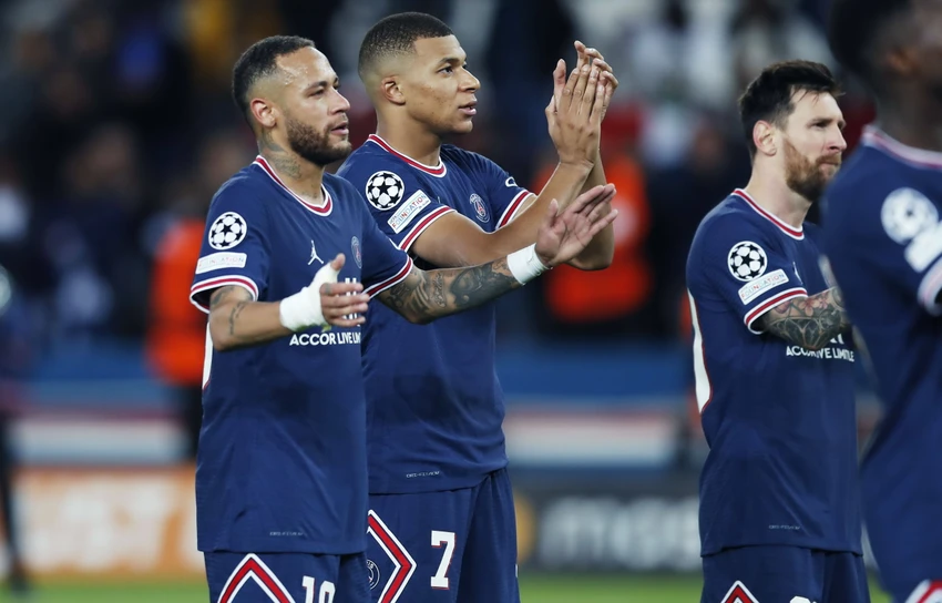 PSG mùa tới sẽ xây dựng đội hình xoay quanh ngôi sao Mbappe. Ảnh: GETTY.