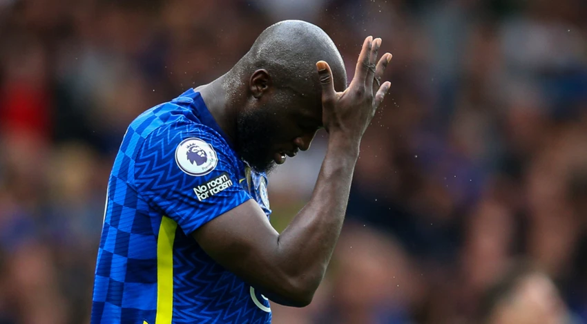 Lukaku có những pha bỏ lỡ khó tin khiến anh bị gán cho biệt danh "chân gỗ". Ảnh: GETTY. Lukaku có những pha bỏ lỡ khó tin khiến anh bị gán cho biệt danh "chân gỗ". Ảnh: GETTY.