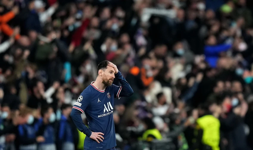 Messi buồn bã khi phải nghe những lời chỉ trích anh từ khán đài sân Công viên các Hoàng tử. Ảnh: GETTY. Messi buồn bã khi phải nghe những lời chỉ trích anh từ khán đài sân Công viên các Hoàng tử. Ảnh: GETTY.