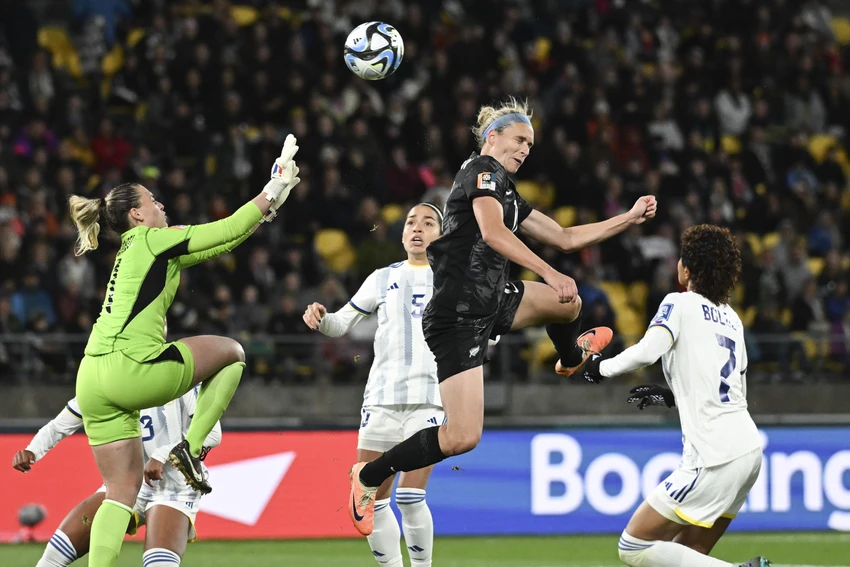 Thủ môn Olivia McDaniel của tuyển nữ Philippines đã chơi xuất sắc trong trận thắng New Zealand 1-0. Ảnh: GETTY.
