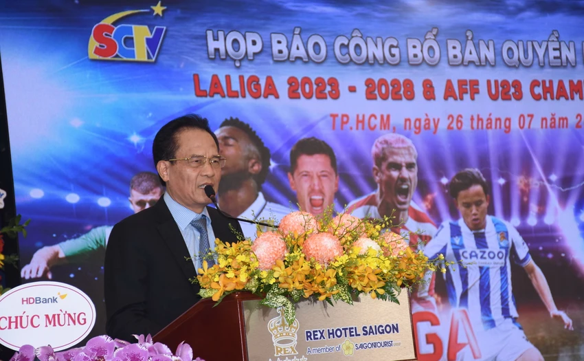 Tổng giám đốc SCTV Trần Văn Úy cùng các cộng sự muốn mang những món ăn tinh thần bóng đá đặc sắc đến gần hơn với bạn xem truyền hình. Ảnh: BẢO ANH. Tổng giám đốc SCTV Trần Văn Úy cùng các cộng sự muốn mang những món ăn tinh thần bóng đá đặc sắc đến gần hơn với bạn xem truyền hình. Ảnh: BẢO ANH.