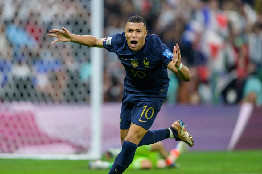 Tài năng trẻ người Pháp vẫn quyết "cương" với PSG để tìm cách ra đi có lợi nhất cho mình. Ảnh: GETTY. Tài năng trẻ người Pháp vẫn quyết "cương" với PSG để tìm cách ra đi có lợi nhất cho mình. Ảnh: GETTY.