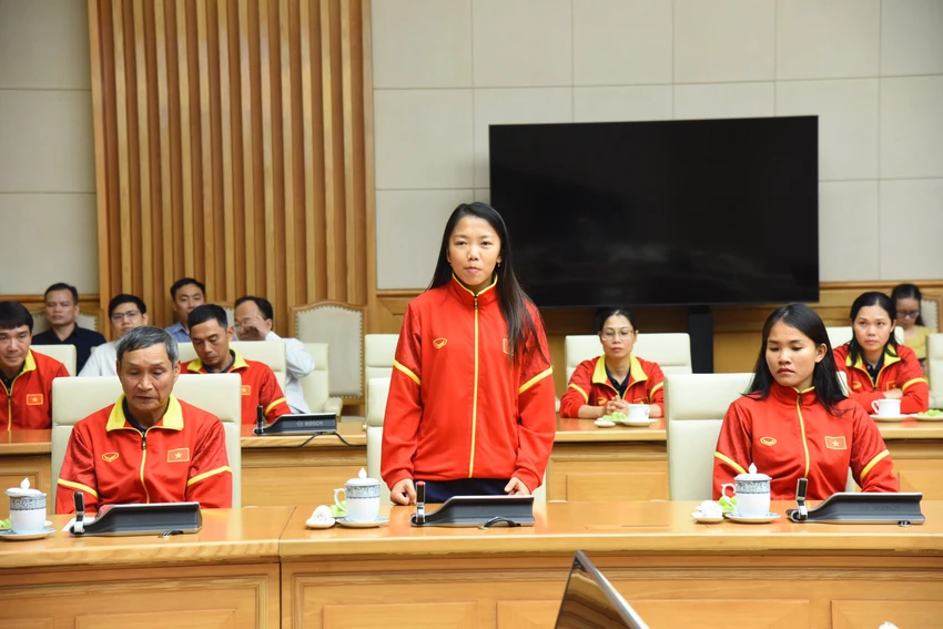 Đội trưởng Huỳnh Như ghi nhớ những lời Thủ tướng căn dặn. Ảnh: VFF. Đội trưởng Huỳnh Như ghi nhớ những lời Thủ tướng căn dặn. Ảnh: VFF.