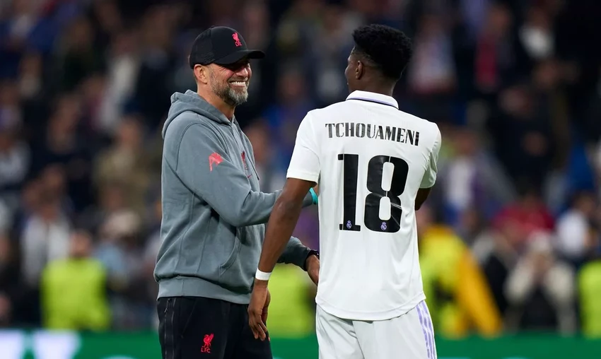 HLV Klopp rất thích lối chơi cần cù của Tchouameni. Ảnh: GETTY. HLV Klopp rất thích lối chơi cần cù của Tchouameni. Ảnh: GETTY.