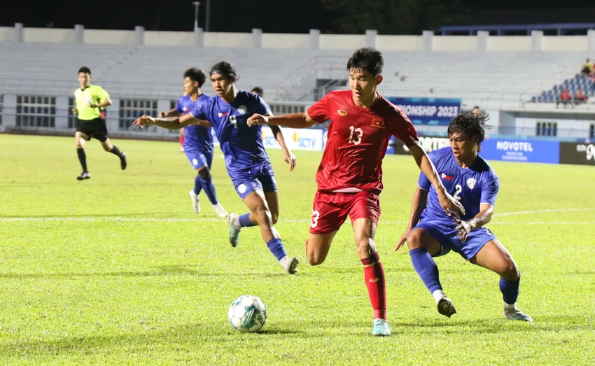 U-23 Việt Nam nhẹ nhàng vào bán kết gặp đối thủ mạnh hơn vòng bảng là U-23 Malaysia. Ảnh: VFF. U-23 Việt Nam nhẹ nhàng vào bán kết gặp đối thủ mạnh hơn vòng bảng là U-23 Malaysia. Ảnh: VFF.