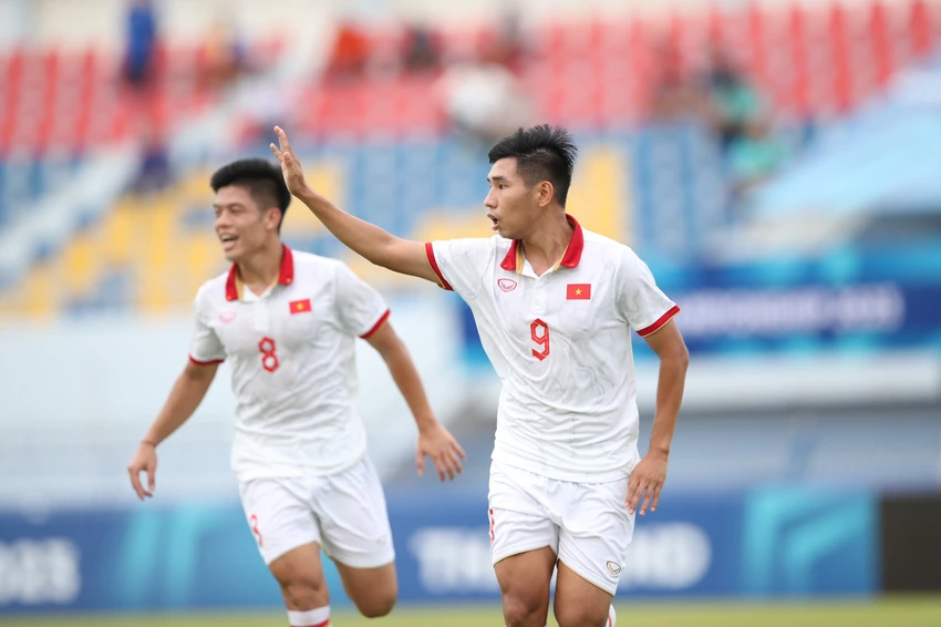 Xuân Tiến lập cú đúp trong trận bán kết U-23 Đông Nam Á góp công lớn giúp U-23 Việt Nam vào chơi trận chung kết. Ảnh: ANH THỎA. Xuân Tiến lập cú đúp trong trận bán kết U-23 Đông Nam Á góp công lớn giúp U-23 Việt Nam vào chơi trận chung kết. Ảnh: ANH THỎA.