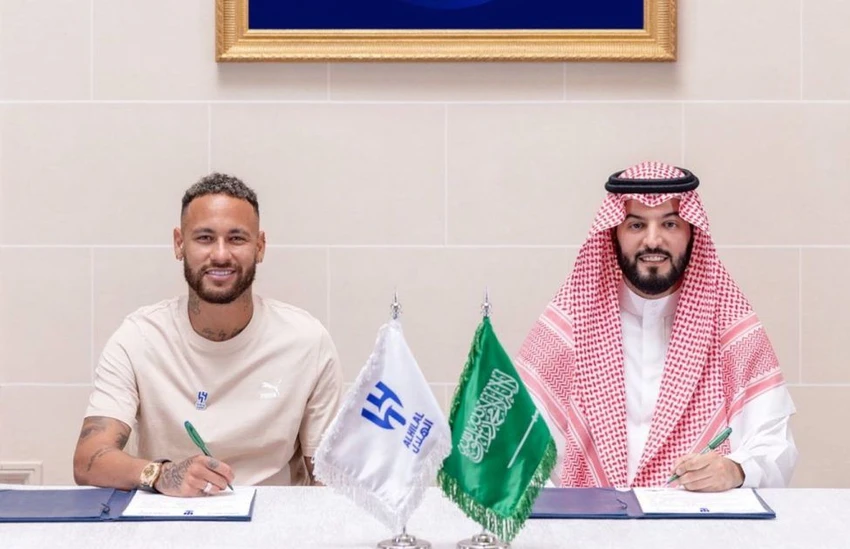 Tiền đạo người Brazil đã gia nhập làng bóng Saudi Arabia. Ảnh: GETTY. Tiền đạo người Brazil đã gia nhập làng bóng Saudi Arabia. Ảnh: GETTY.