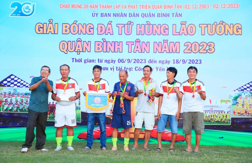 Binh-Chanh-hang-3.jpg