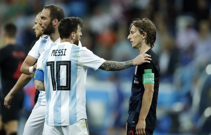 messi-modric.jpg