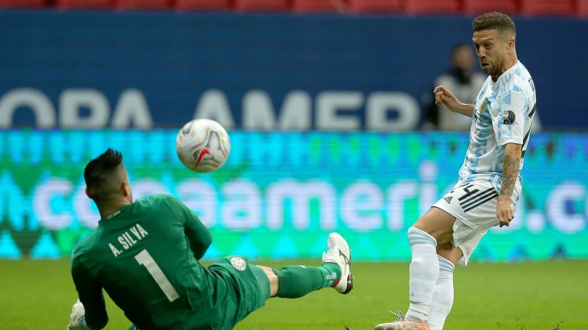 gomez-messi.jpg