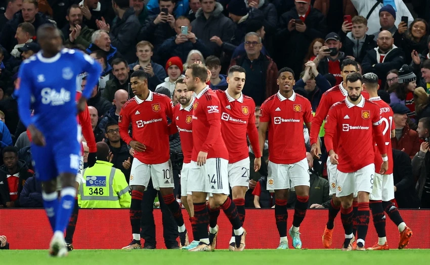 Mna-United-ten-hag.jpg