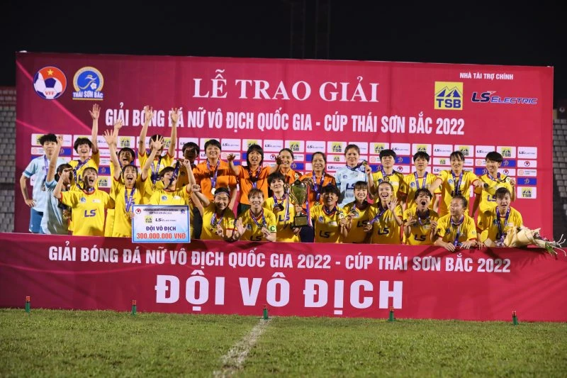 tuyen-nu-tphcm.jpg