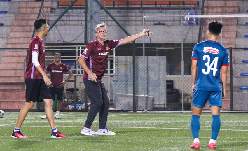 troussier-phi-1.jpg