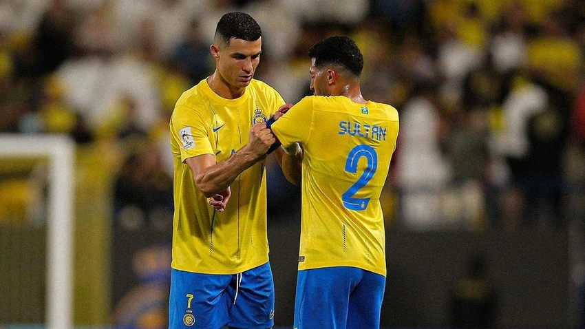 ronaldo-bi-chan-thuong-sau-hanh-dong-dep-xin-tu-choi-phat-den (1).jpg