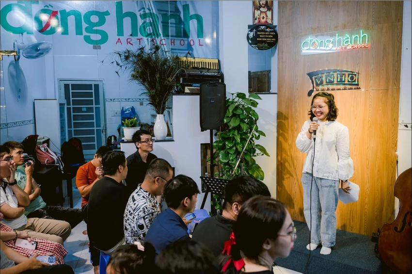 nghe-tieng-ken-harmonica-giua-dai-ngan-ban-me-12-4178.jpg