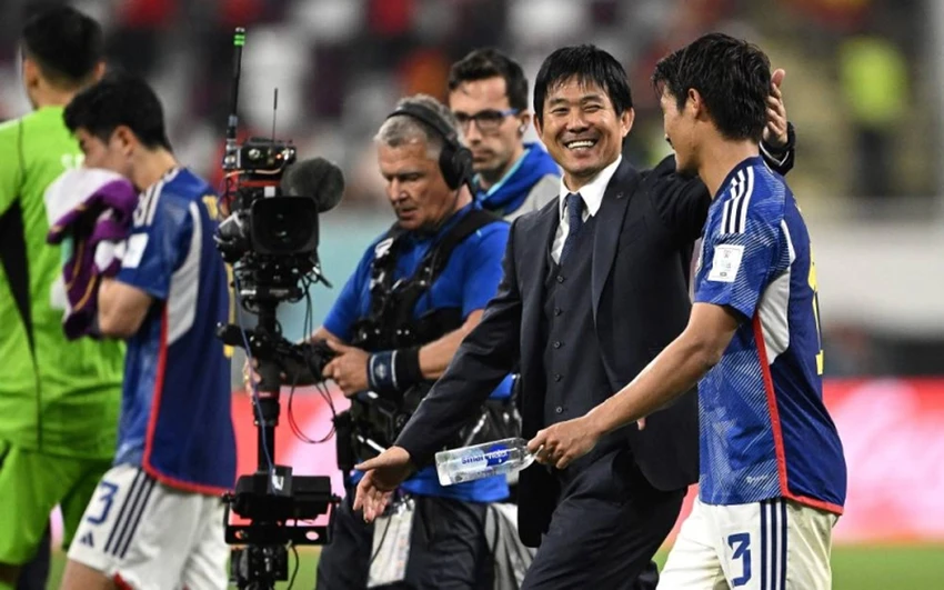 nhat-ban-dua-hang-khung-choi-asian-cup-canh-bao-cac-doi-thu-1-5298.jpg
