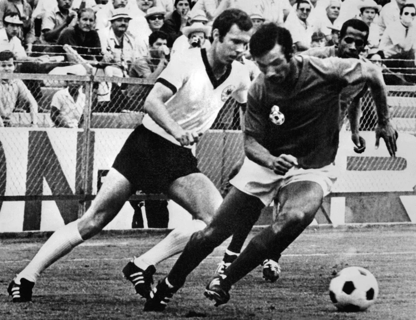 ca-nuoc-duc-bang-hoang-va-tiec-thuong-hoang-de-beckenbauer-1-1328.jpg