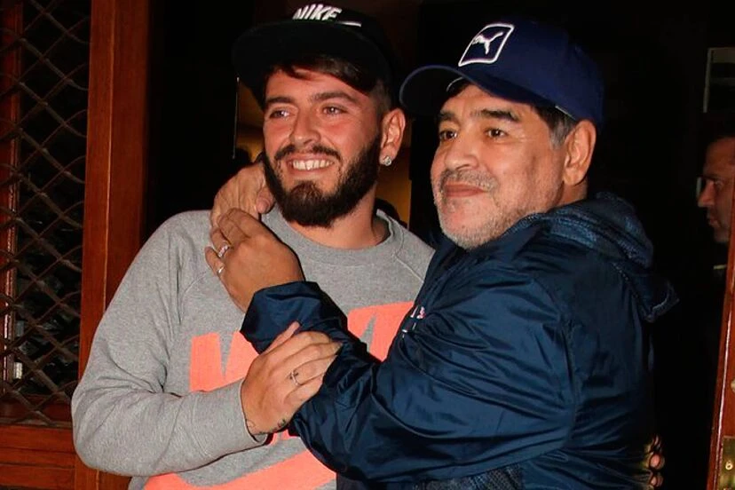 con-trai-cua-maradona-tiet-lo-gay-soc-cha-toi-bi-giet (1).jpg